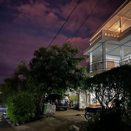Four-G Home Stay & Komodo Tour Labuan Bajo Exterior photo