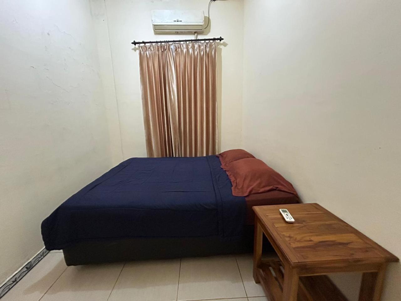 Four-G Home Stay & Komodo Tour Labuan Bajo Exterior photo